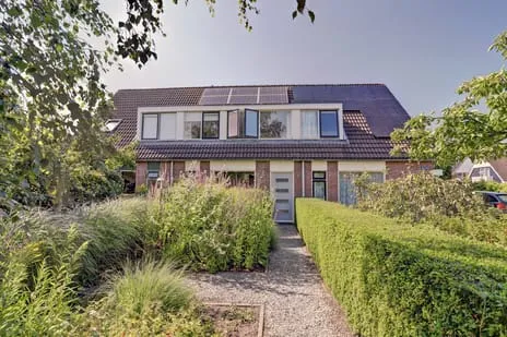 Tussenwoning te koop: De Finne 17, Mantgum Mantgum