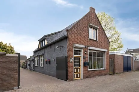 Vrijstaande woning te koop: De Fuis 25, Hulsdonk Roosendaal