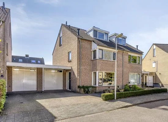 Tussenwoning te koop: De Ganges 17, Venne-West Drunen