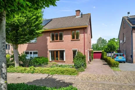 Semi-detached for sale: de Ganzeboom 127, Dorp Schalkhaar Schalkhaar