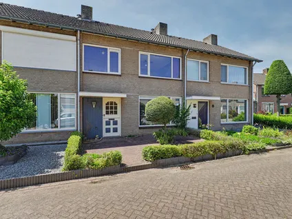 Tussenwoning te koop: De Gaspeldoorn 6, Bladel Heeleind Bladel