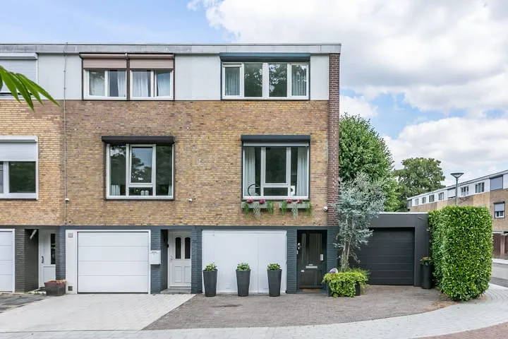 Hoekwoning te koop: De Gasperistraat 22, De Kling Brunssum