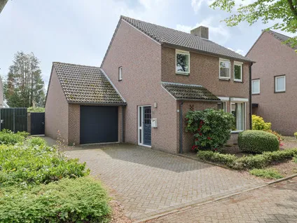 Twee-onder-één-kap te koop: De Geerakkers 25, Liempde Liempde