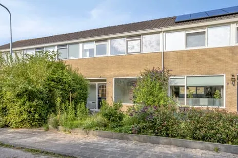 Tussenwoning te huur: De Greiden 7, Warten Warten