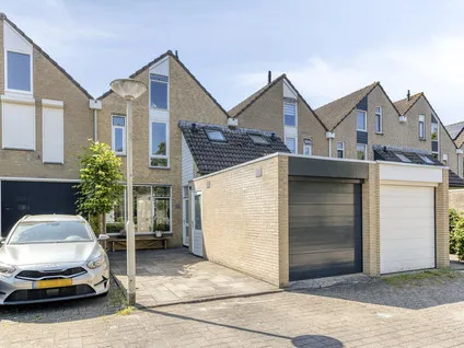 Tussenwoning te koop: de Hazelaar 32, Hoogerheide-Noord Hoogerheide
