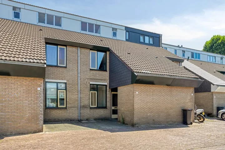 Tussenwoning te koop: De Hazelaar 9, Oud Zuid Duiven