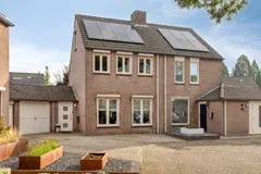 Tussenwoning te koop: De Heggewikke 13, Budel