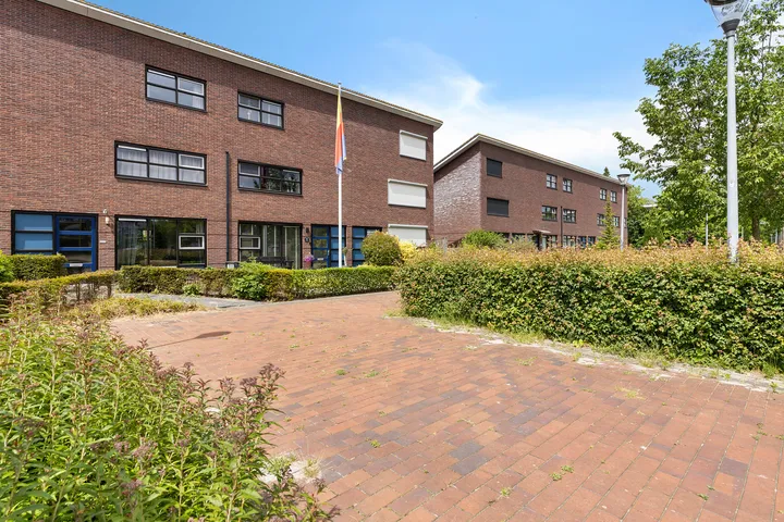 Tussenwoning te koop: De Helling 60, Scheepvaartbuurt Delfzijl