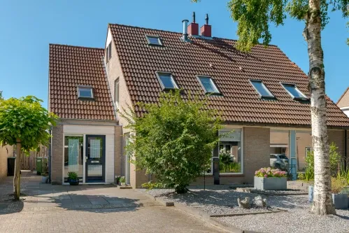 Twee-onder-één-kap te koop: De Hooge Campen 9, Meppel