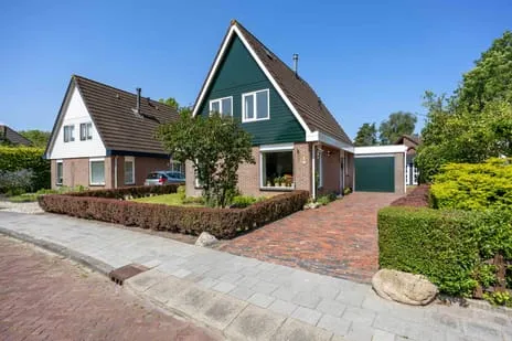 Detached house for sale: De Hooilanden 8, Sauwerd Sauwerd