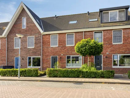 Tussenwoning te koop: De Hoop 17, Buurt 4 Zeewolde
