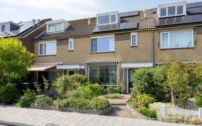 Tussenwoning te koop: De Hoornbloem 17, Hofwijk en Oranjehof Wateringen