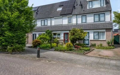 Tussenwoning te koop: De Horst 35, De Horst Rhenen