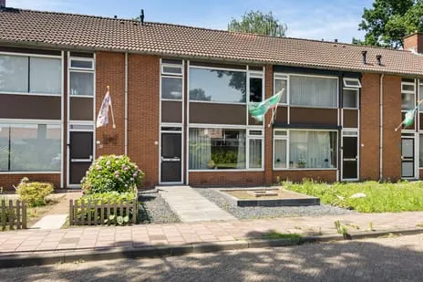 Tussenwoning te koop: De Hoven 16, Zwartemeer-Centrum Zwartemeer