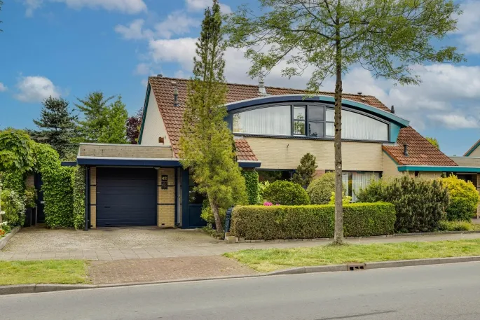Twee-onder-één-kap te koop: De Hovenlaan 42, Woudhuis Apeldoorn