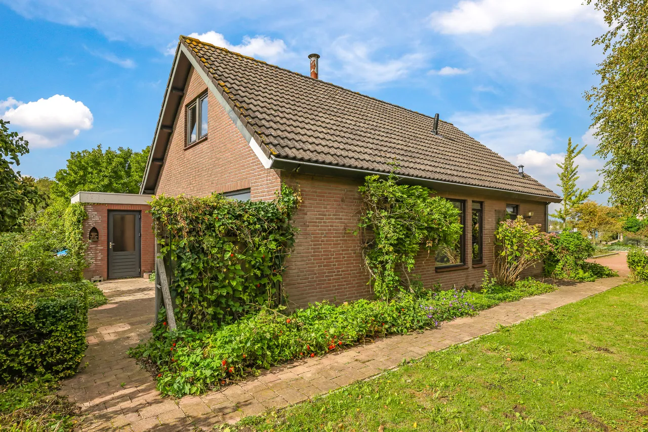 Vrijstaande woning te koop: De Hucht 4, Herveld
