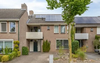Tussenwoning te koop: De Hucht 58, 's-Heerenberg, oostelijke uitbreiding 'S-Heerenberg