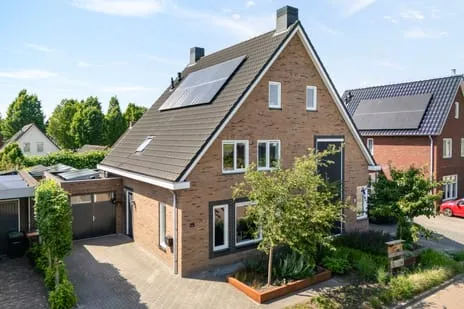 Twee-onder-één-kap te koop: De Kampen 35, Dwingeloo Dwingeloo
