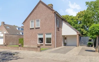 Vrijstaande woning te koop: De Karekiet 3, Budel Budel