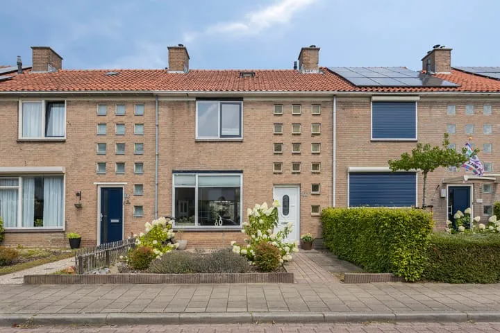 Tussenwoning te koop: De Kist 66, de Kist Elst (Ge)