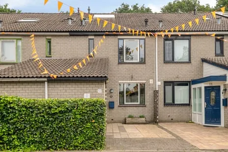 Tussenwoning te koop: De Koets 10, De Baan Biddinghuizen