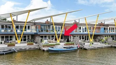 Vrijstaande woning te koop: De Kolk 10, Woudsend Woudsend