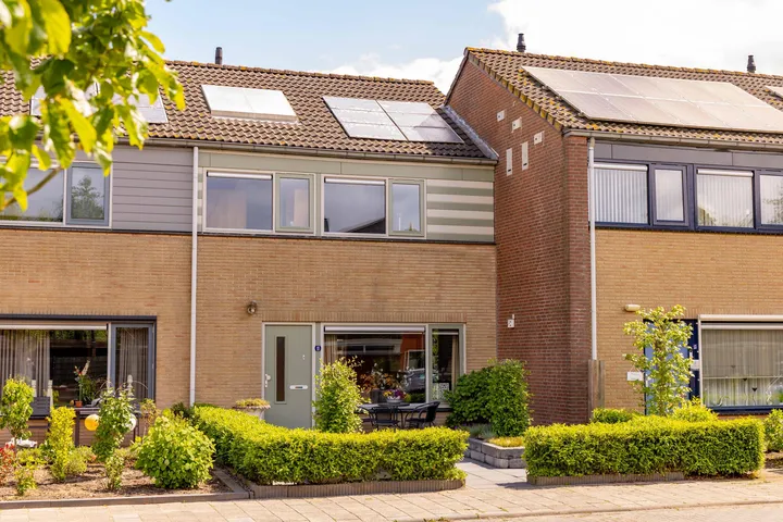 Tussenwoning te koop: De Kroon 11, Krakeel Hoogeveen
