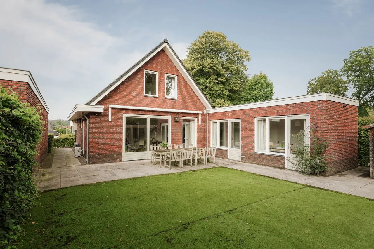 Vrijstaande woning te koop: De Kwekerij 6, Diepenveen