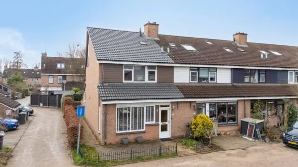 Hoekwoning te koop: De Leigraaf 127, De Leigraaf-De Steenderens Westervoort
