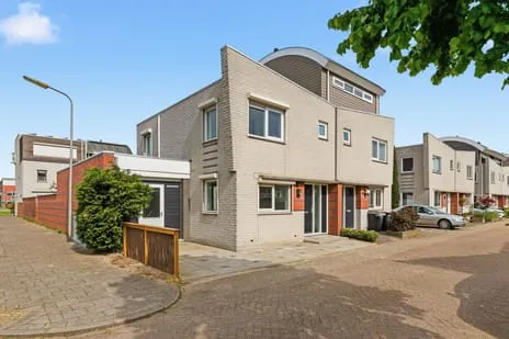 Hoekwoning te koop: De Lely 12, Westeinde Wormer