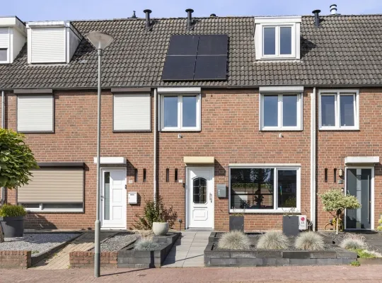 Tussenwoning te koop: de Leuper 25, Schinveld