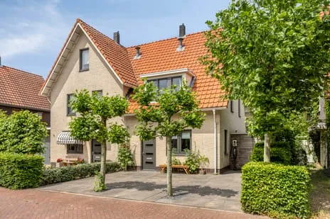 Corner house for sale: De Loete 7, Tolhek Pijnacker
