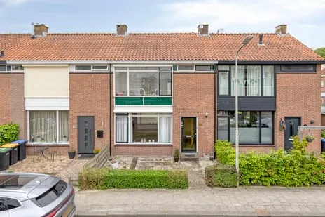 Tussenwoning te koop: De Manning 30, Dorp-Zuidoost Heerjansdam