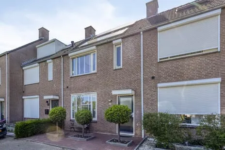 Tussenwoning te koop: de Molenwiek 19, Centrum Valkenswaard