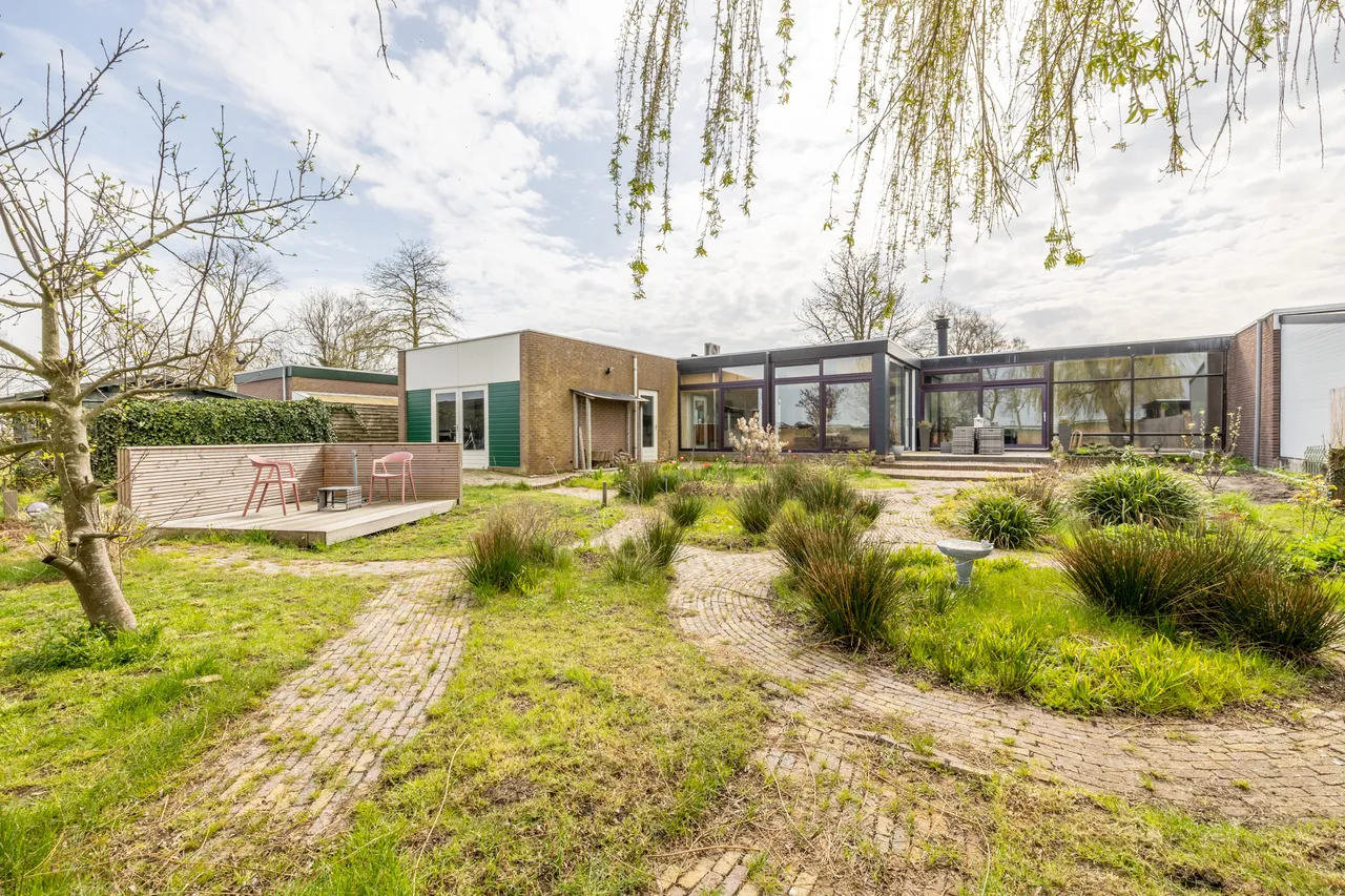 Hoekwoning te koop: De Moor 30, West-Graftdijk