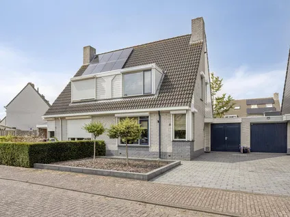 Tussenwoning te koop: De Mudde 8, Steenbergen-Noord Steenbergen