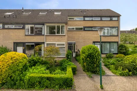 Tussenwoning te koop: De Ness 31, Linschoten Linschoten