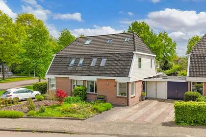 Tussenwoning te koop: De Nijverheid 3, De Folgeren zuidwest Drachten