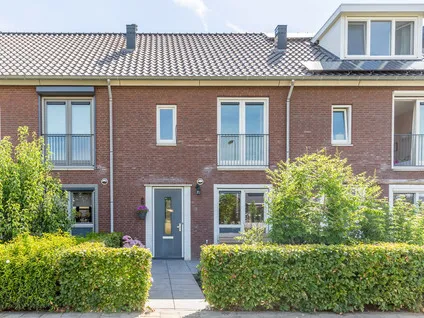 Tussenwoning te koop: De Ochtense Steegh 8, Ochten Ochten