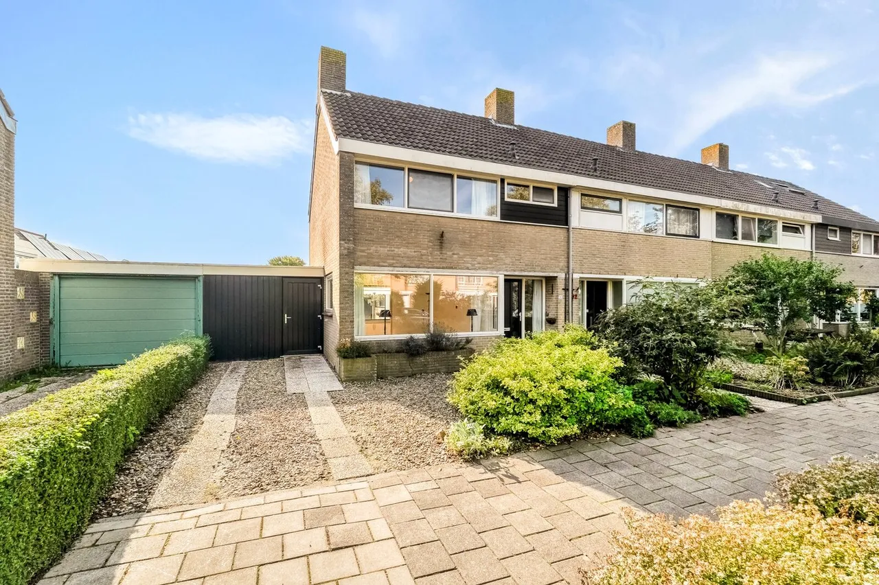 Hoekwoning te koop: De Omloop 30, Sint Maarten