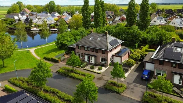 Twee-onder-één-kap te koop: De Opstekker 32, Nes Nes