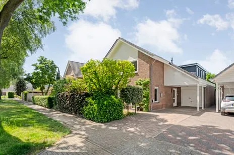 Vrijstaande woning te koop: De Pelikaan 59, Huttenveld Almelo