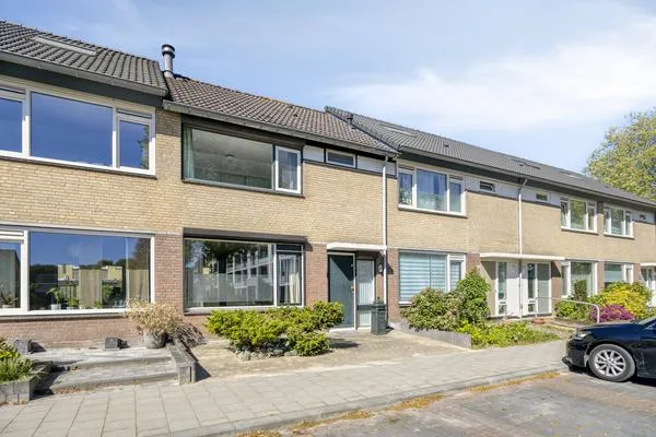 Tussenwoning te koop: De Pompenmaker 8, 't Look Veldhoven