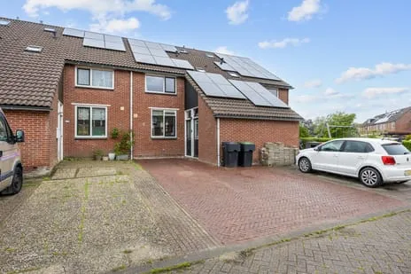 Tussenwoning te koop: De Populieren 15, Bedum Zuid - Oost Bedum