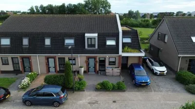 Corner house for sale: De Râne 13, IJsbrechtum Ysbrechtum