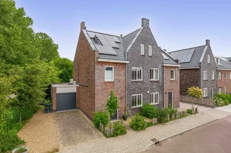 Twee-onder-één-kap te koop: De Redoute 44, Stad aan 't Haringvliet woonkern Stad Aan 'T Haringvliet