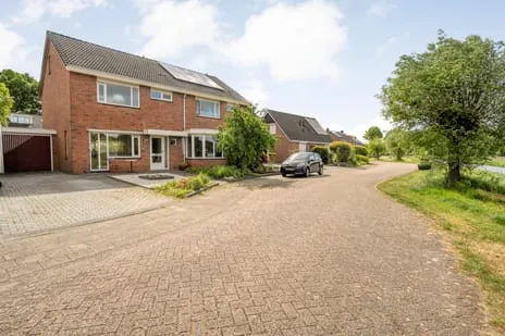 Tussenwoning te koop: De Roerdomp 34, Dedemsvaart-Zuidwest Dedemsvaart