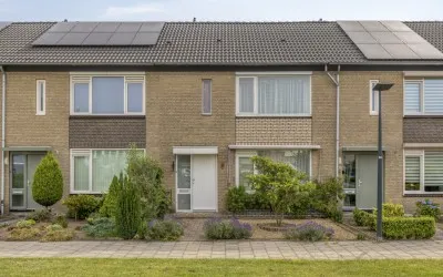 Tussenwoning te koop: De Roerenmaker 11, 't Look Veldhoven