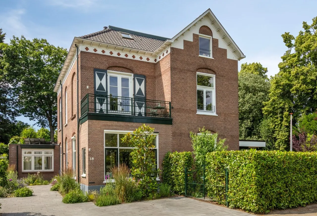Vrijstaande woning te koop: de Ruijterlaan 18, Velp (Ge)