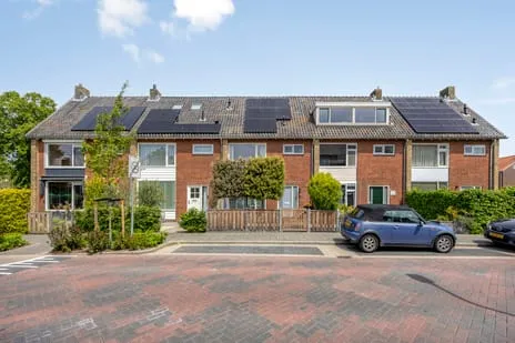Tussenwoning te koop: de Ruijterstraat 5, Zeeheldenbuurt Lisse